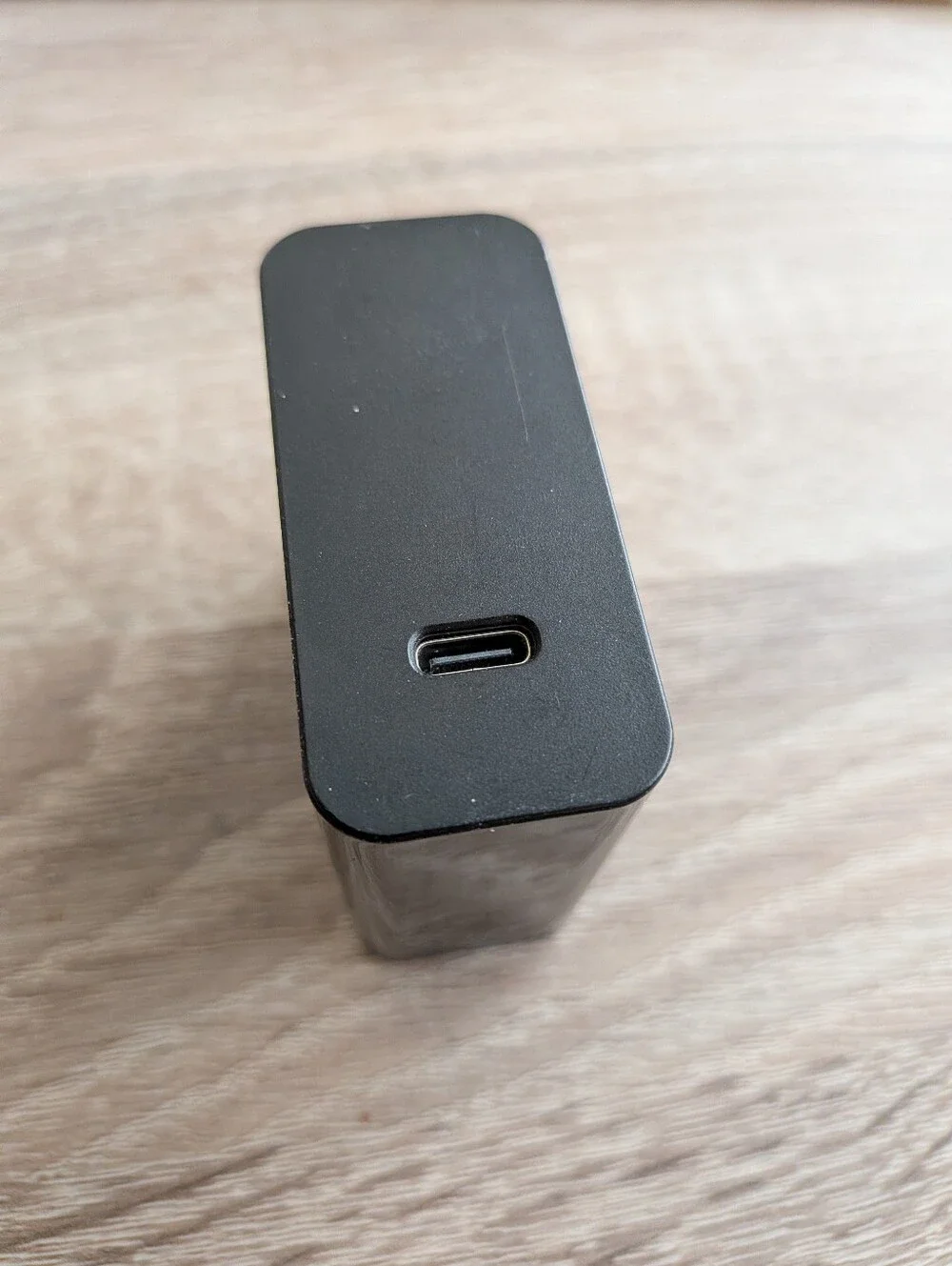 Black Switching Power Adapter Charger type C Ecoflow